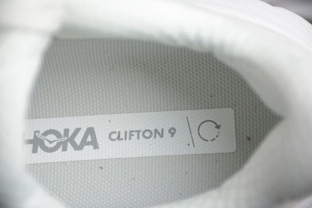 Hoka Clifton 9 – Blanco