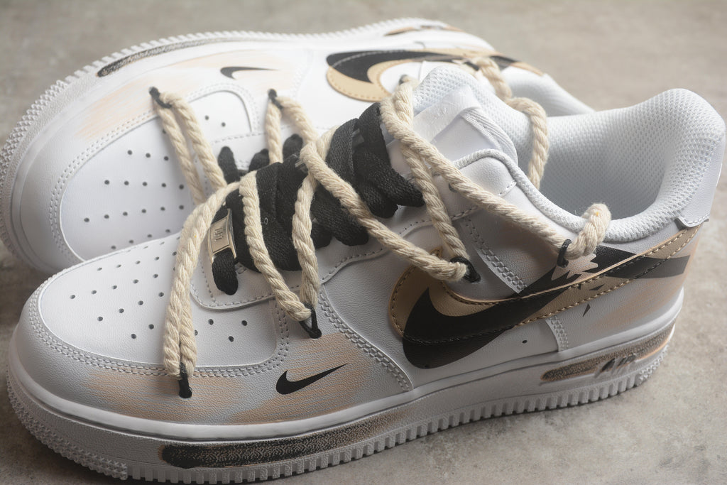 Air Force 1 Low – Blanco / Beige / Negro