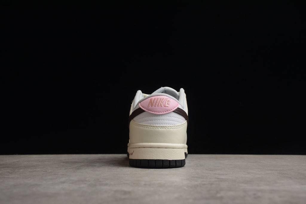 Dunk SB – Beigie / Blanco / Marrón