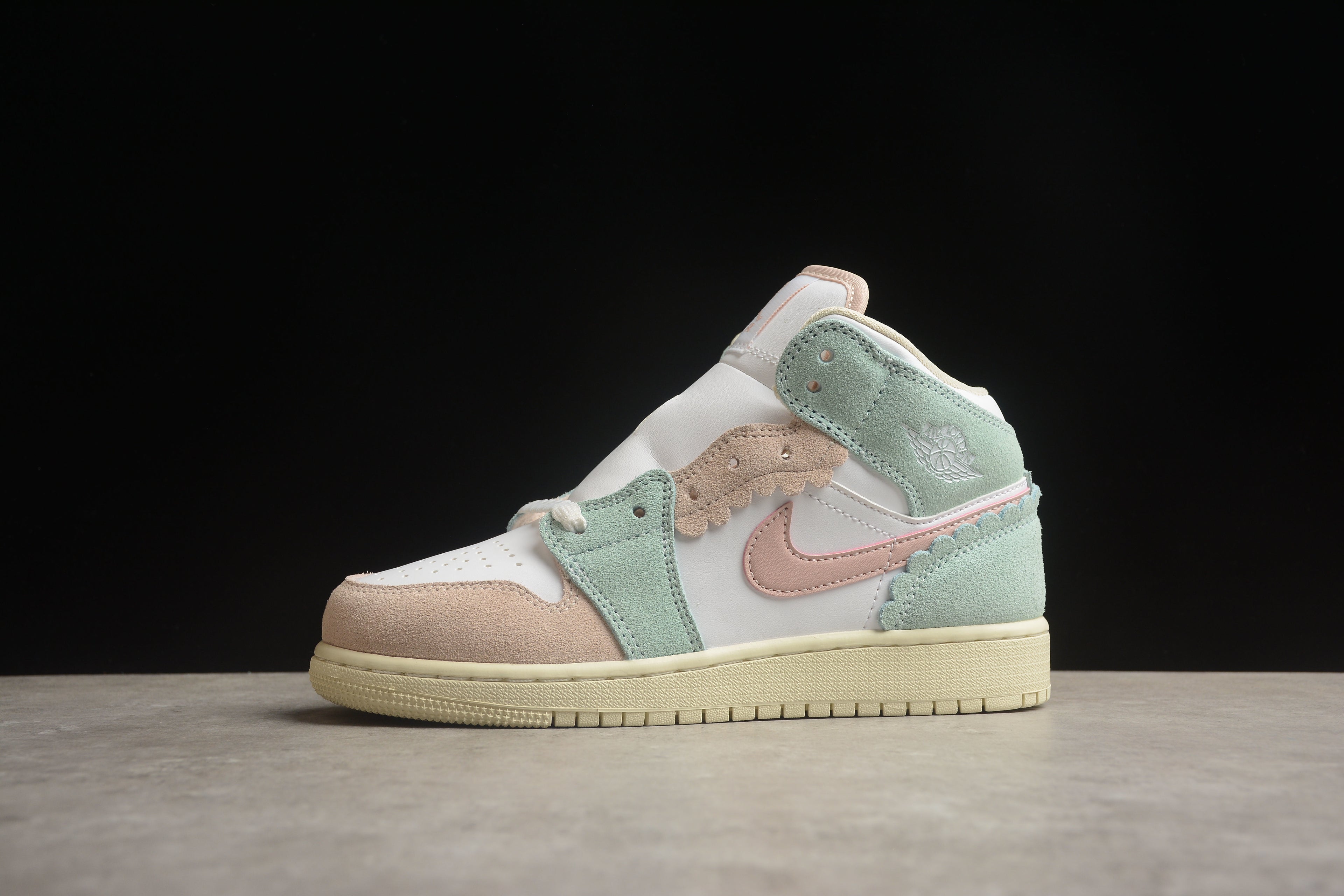 Air Jordan 1 Mid – Rosa / Turquesa / Blanco