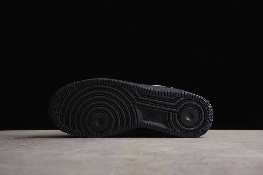 Air Force 1 Low – Negro / Rosa
