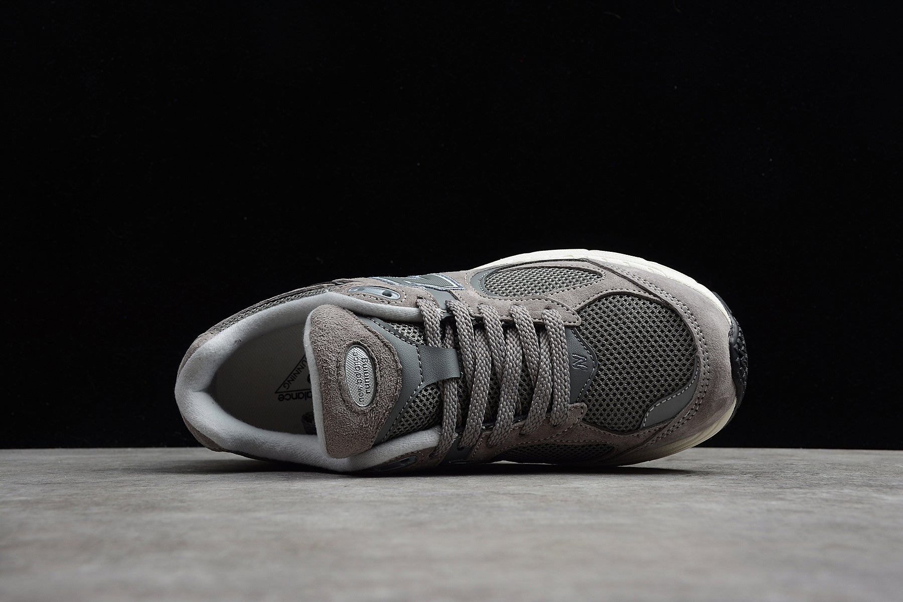 New Balance 2002R – Gris Oscuro
