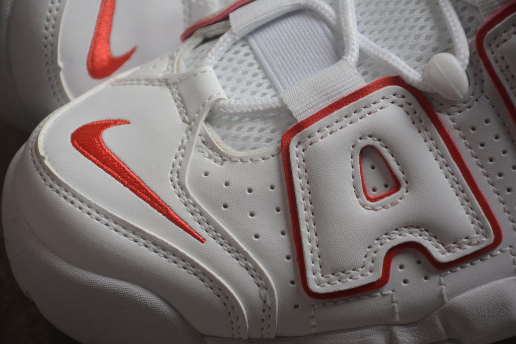 Air More Uptempo – Blanco / Rojo