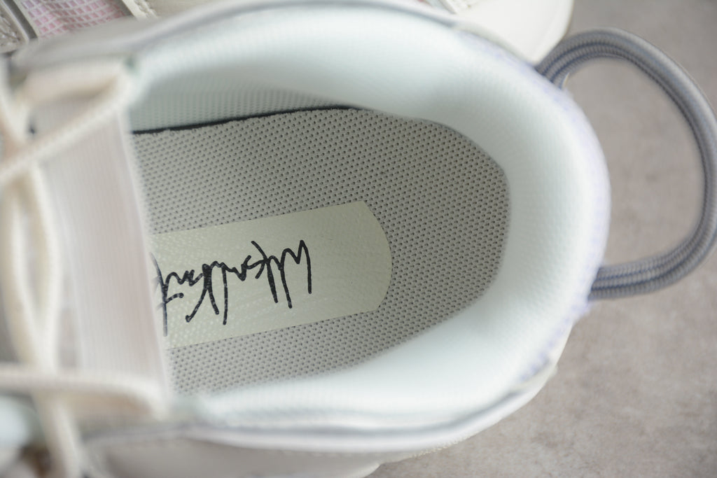 Air More Uptempo – Blanco / Rosa / Lila