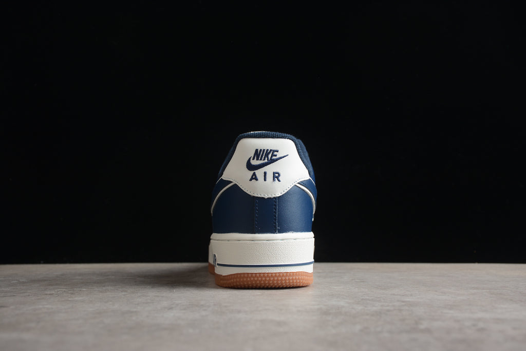 Air Force 1 Low – Azul Oscuro / Blanco
