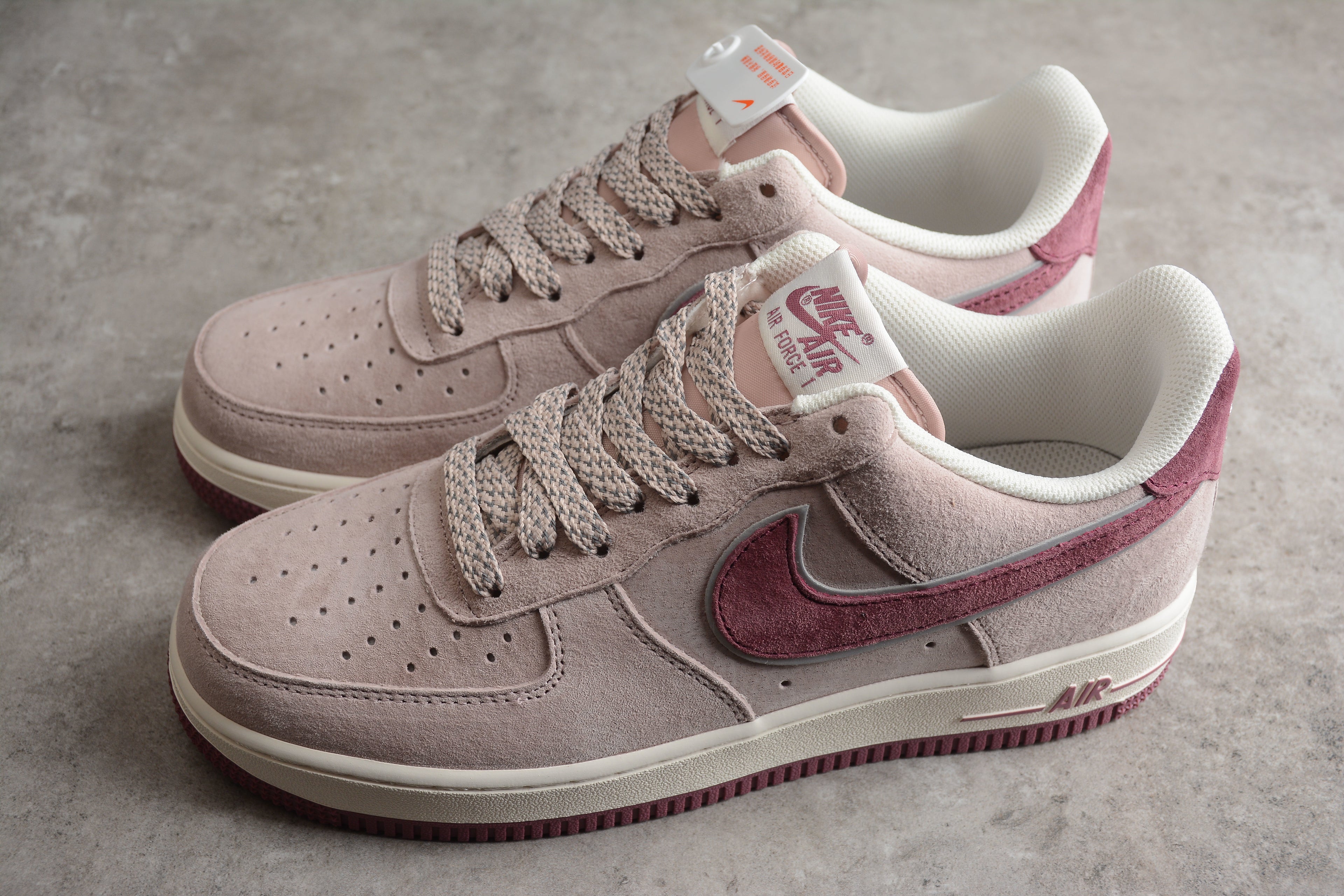 Air Force 1 Low – Lila / Suela Blanca
