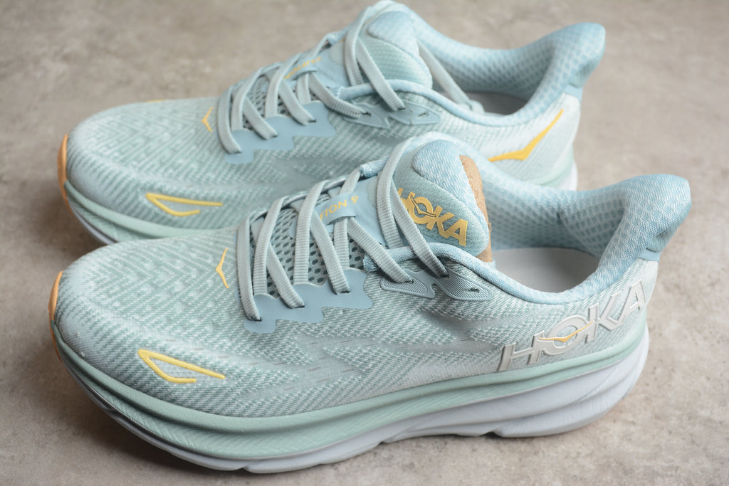 Hoka Clifton 9 – Azul