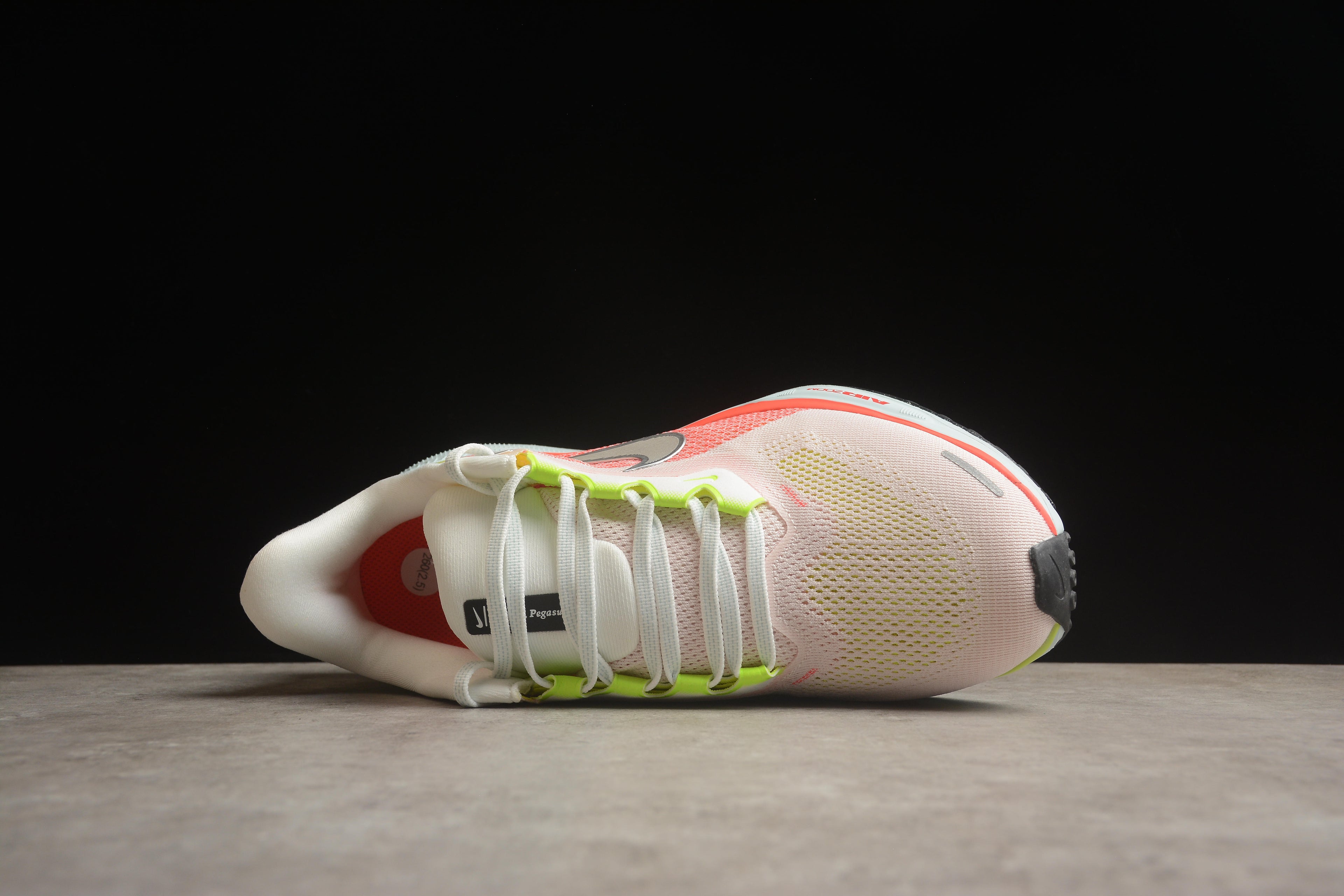 Pegasus 41 – Rosa / Blanco
