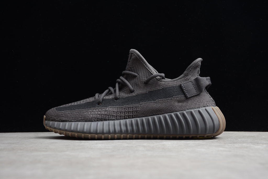 Adidas Yeezy 350 – Gris Oscuro