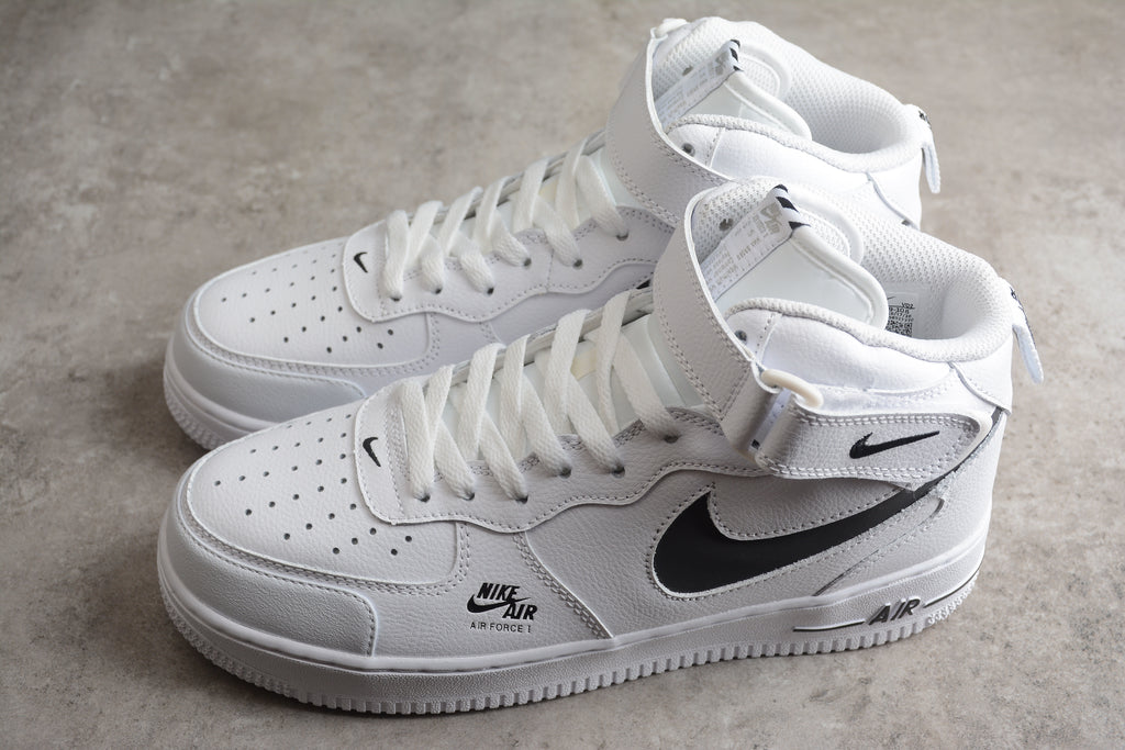 Air Force 1 High – Blanco / Negro