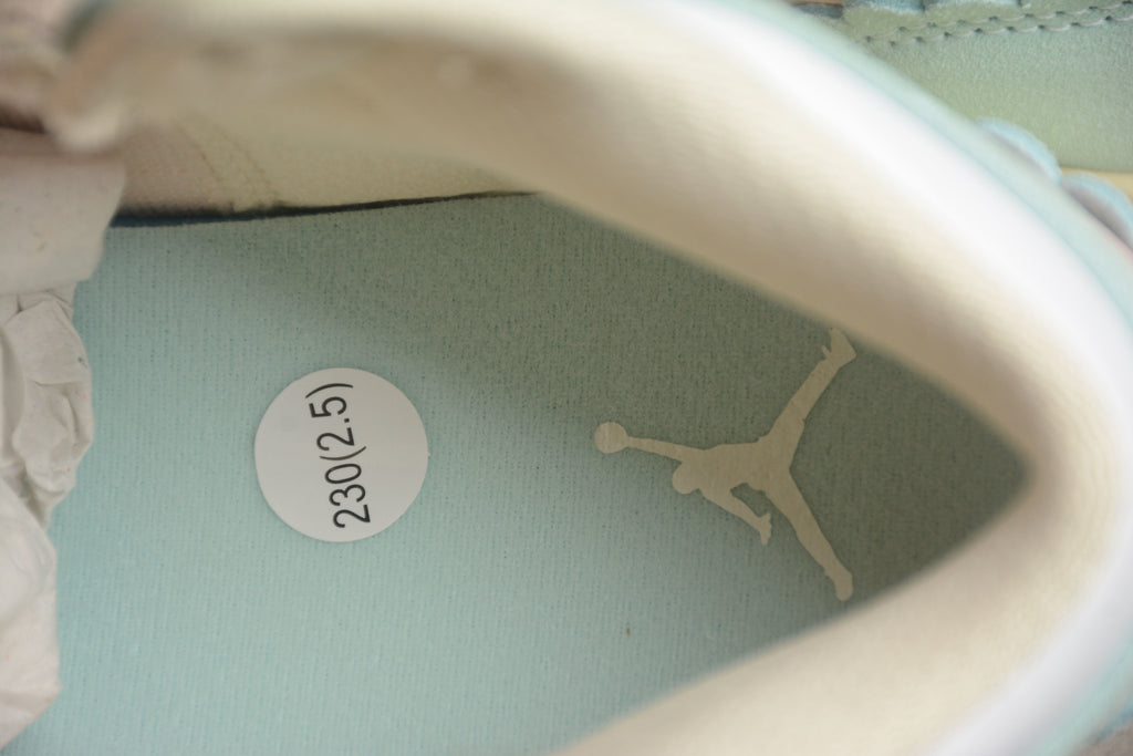 Air Jordan 1 Mid – Rosa / Turquesa / Blanco