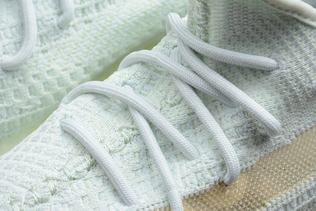 Adidas Yeezy 350 – Verde / Beige