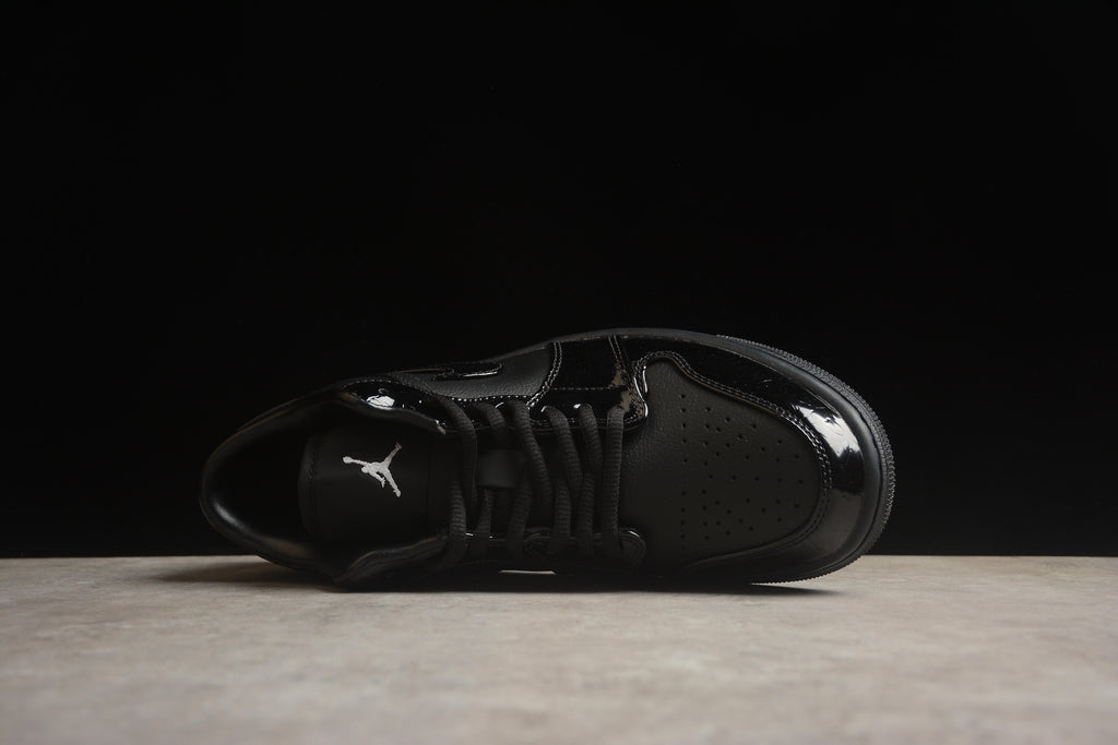 Jordan 1 Low – Negro Brillante