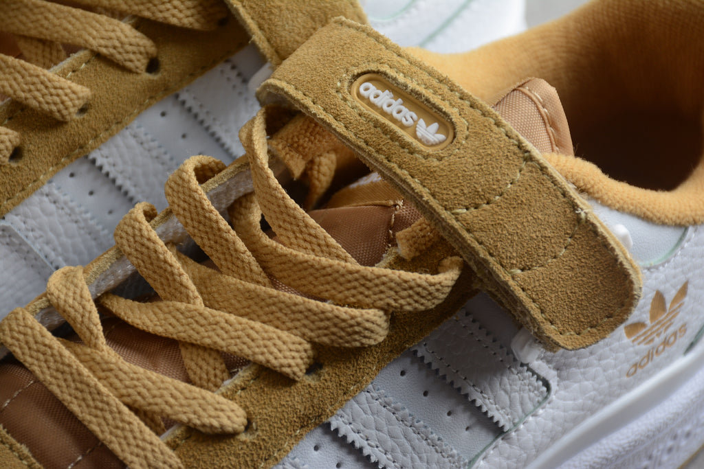 Adidas Forum – Blanco / Marrón