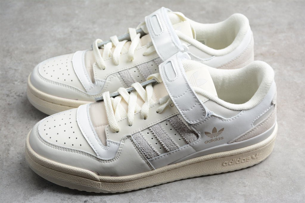 Adidas Forum – Blanco / Beige / Gris