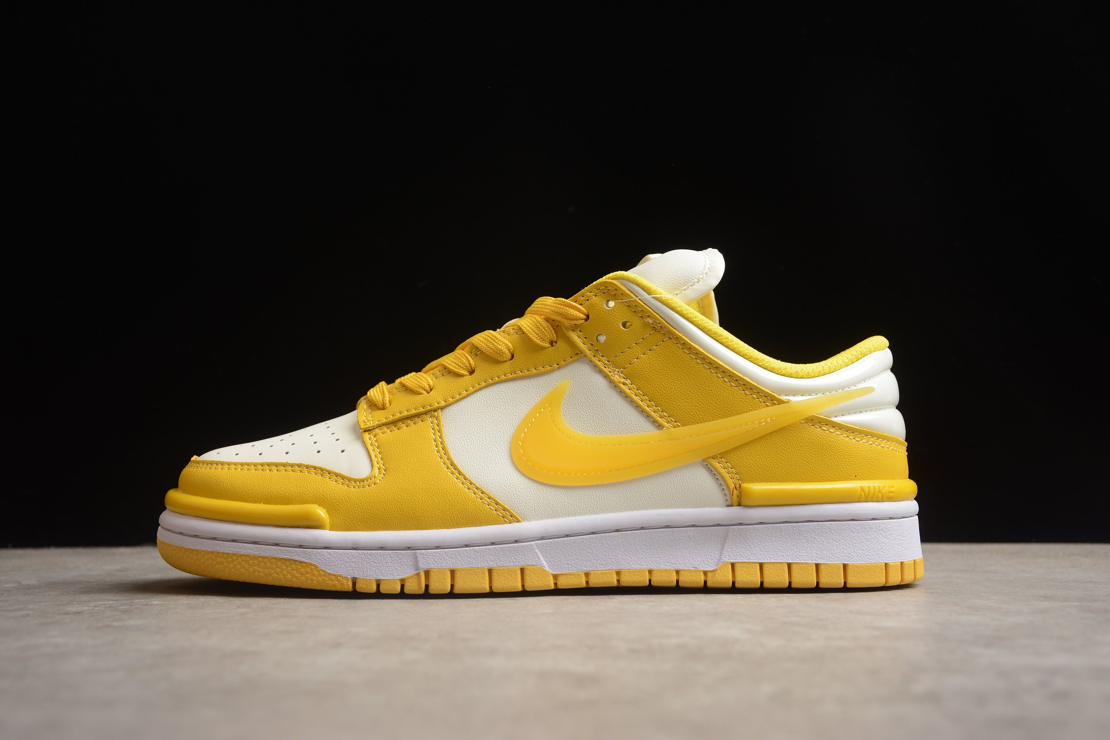 Dunk SB – Amarillo / Blanco