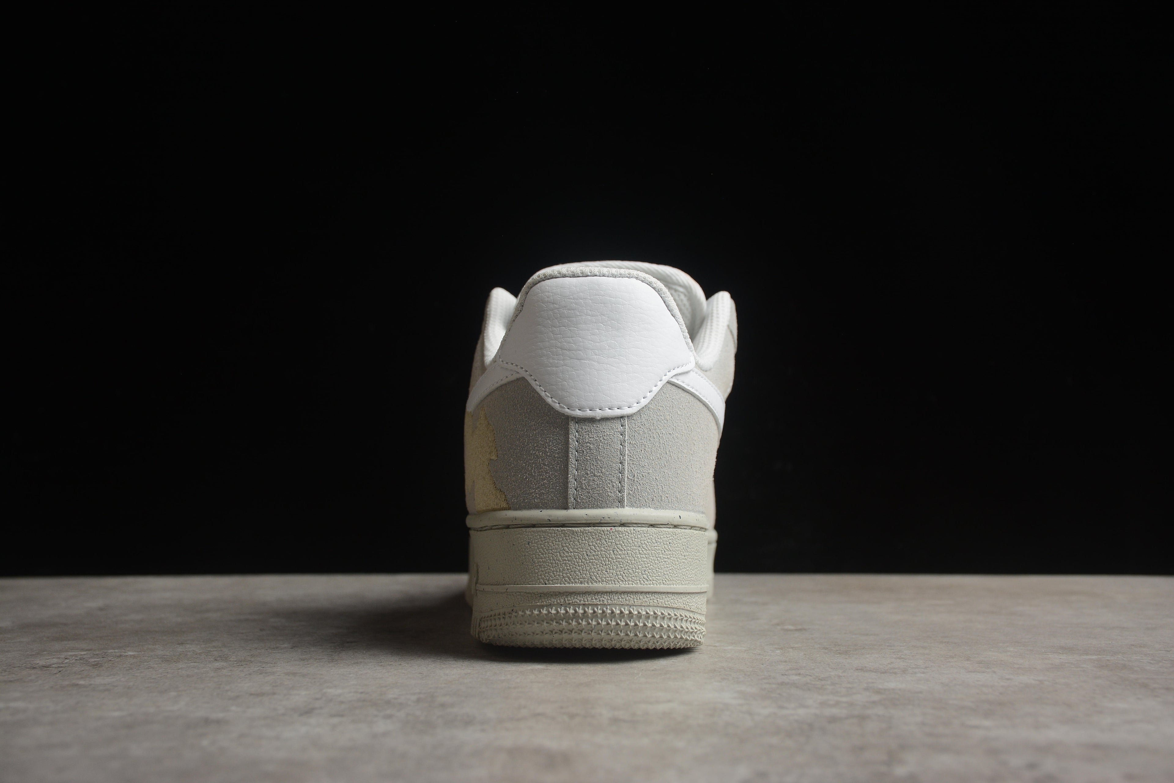 Air Force 1 Low – Gris / Marrón