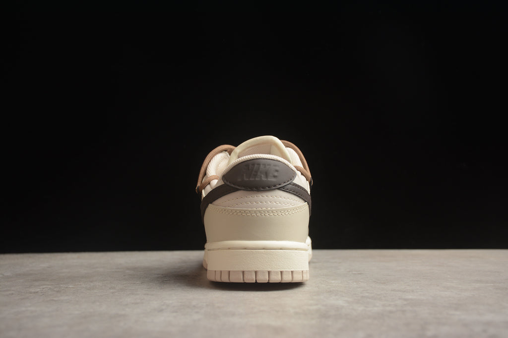 Dunk SB – Beigie / Negro