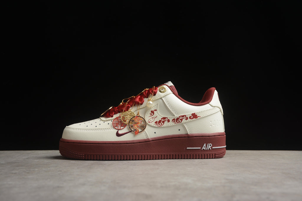 Air Force 1 Low – Blanco / Rojo