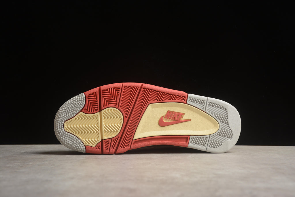 Air Jordan 4 – Beige / Rojo