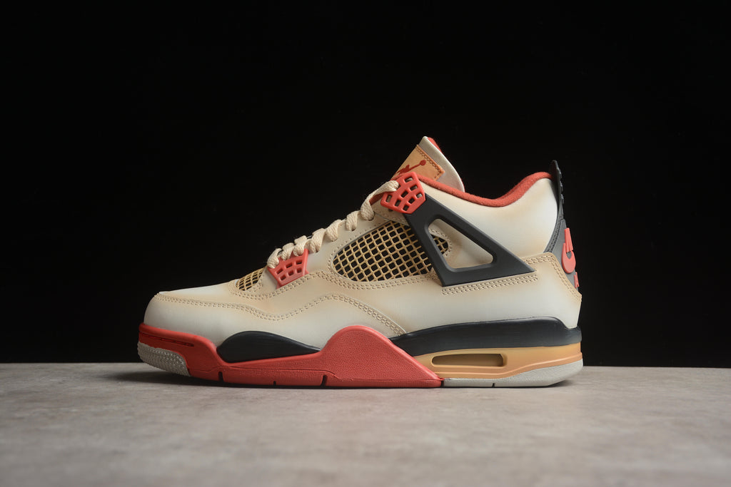 Air Jordan 4 – Beige / Rojo