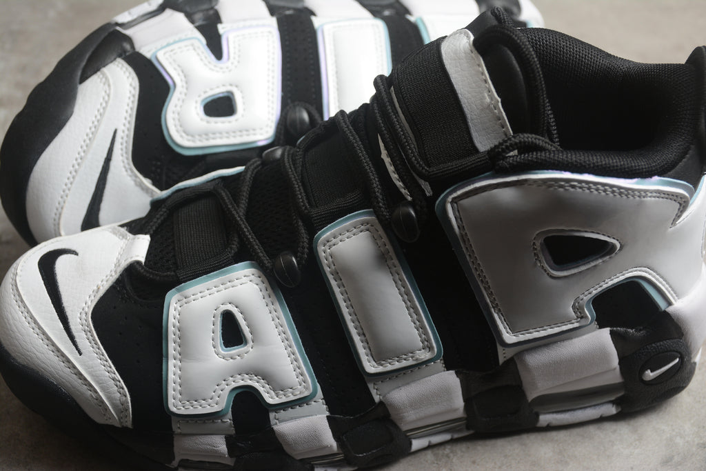 Air More Uptempo – Negro / Blanco