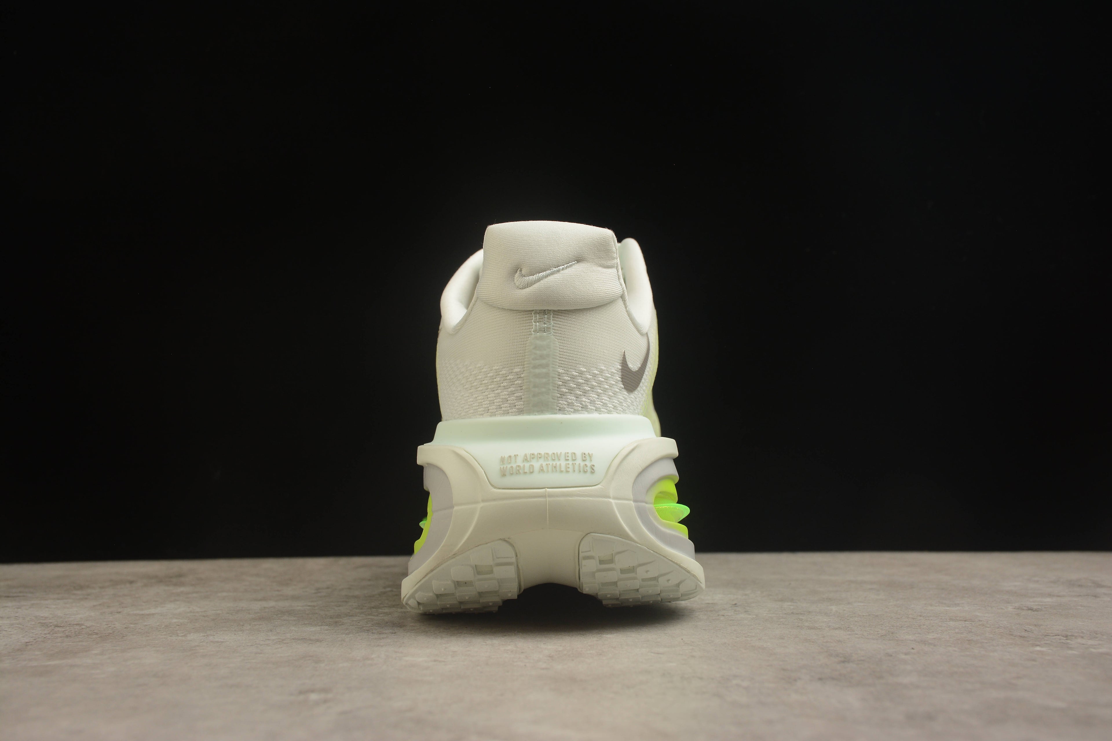 Vomero Premium – Blanco / Amarillo