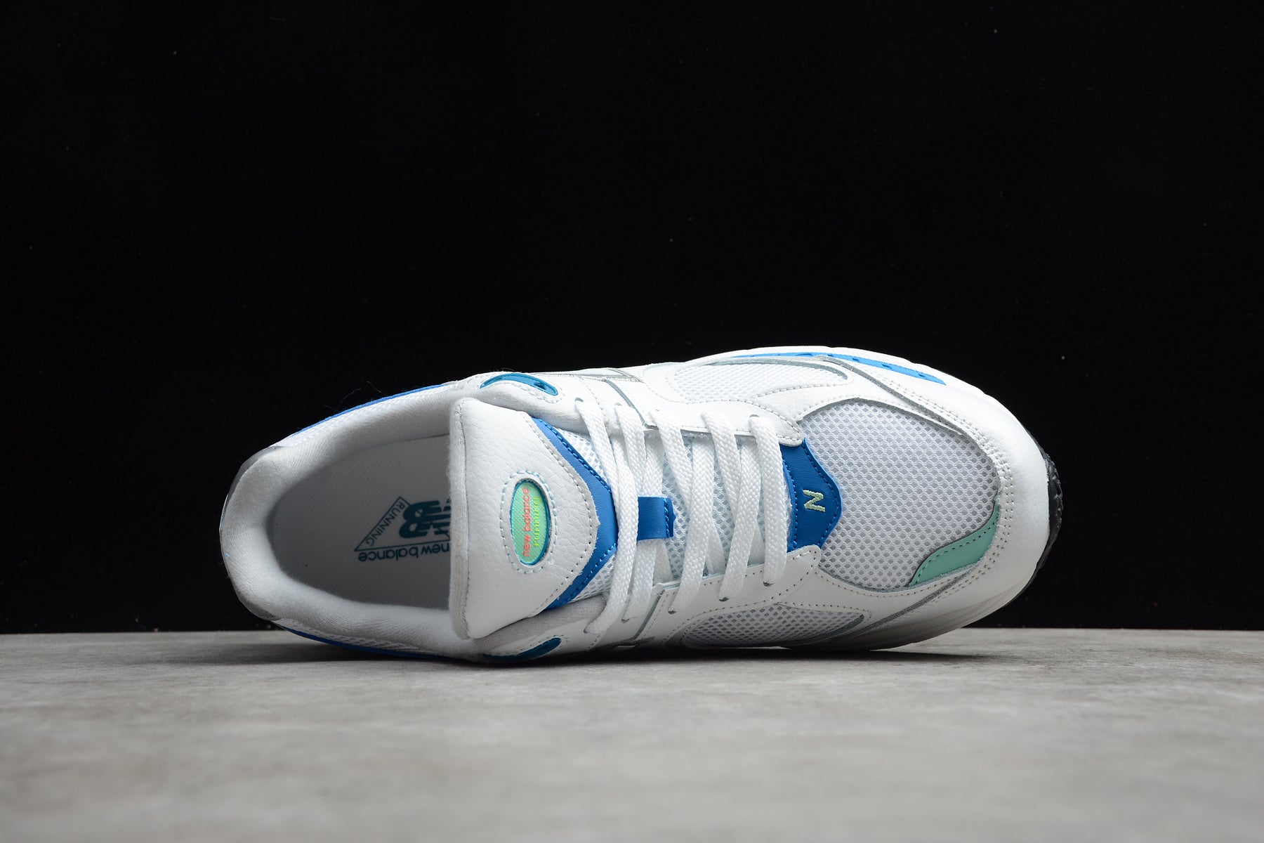 New Balance 2002R – Blanco / Azul