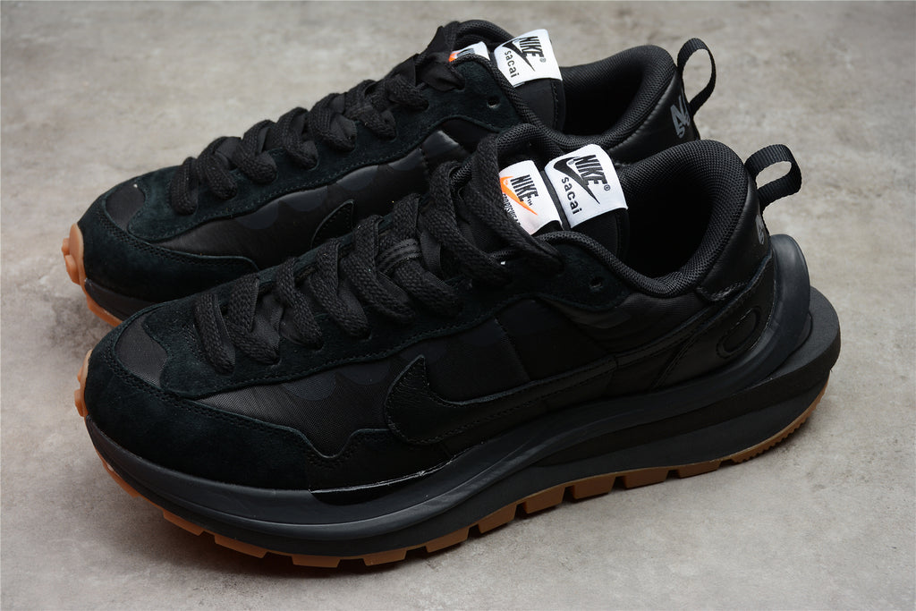 Sacai x VaporWaffle – Negro