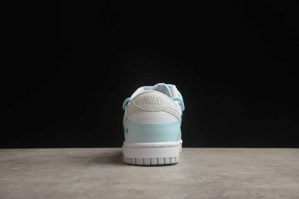 Dunk SB – Azul Claro / Blanco
