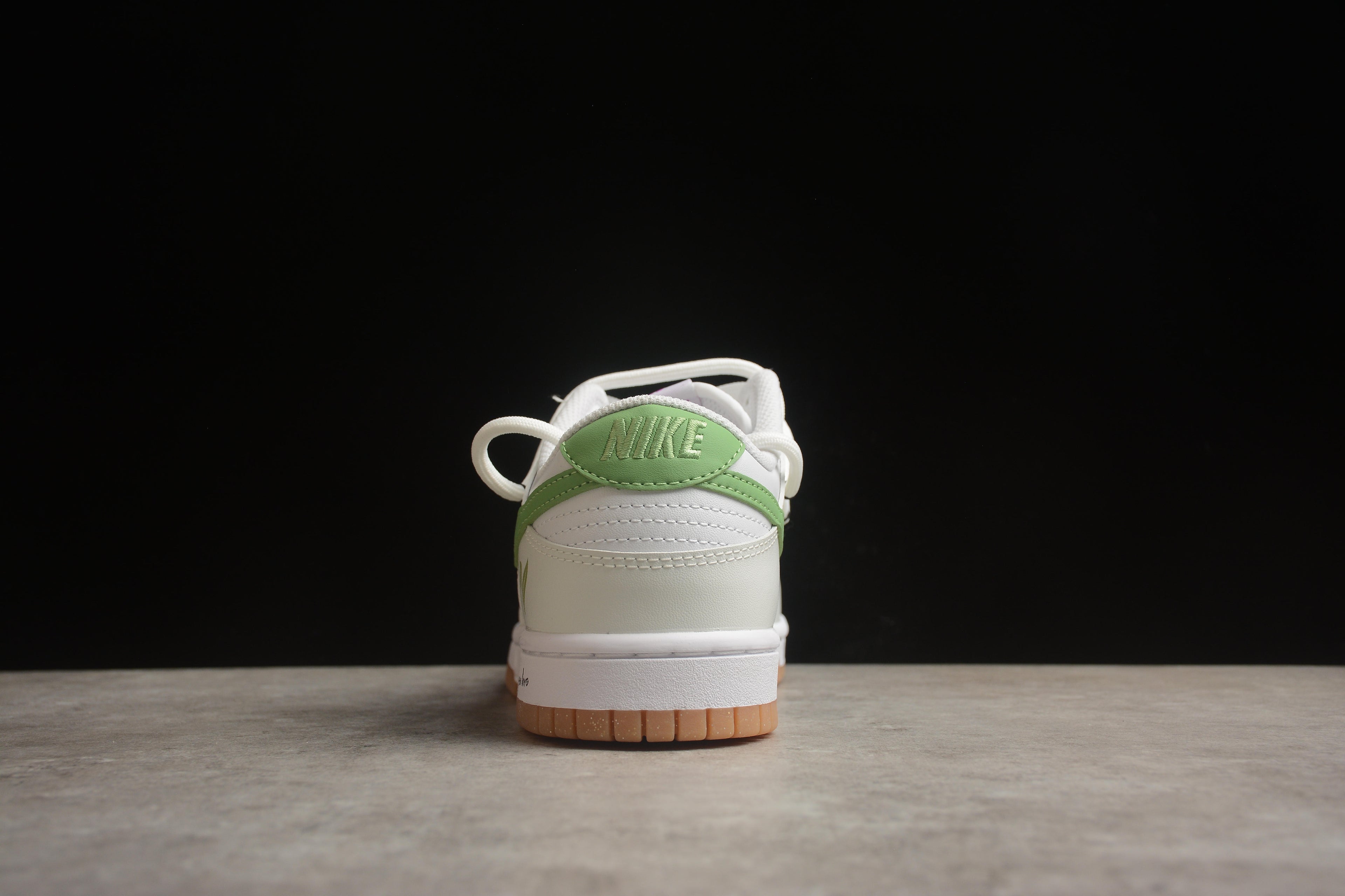 Dunk SB – Blanco / Verde