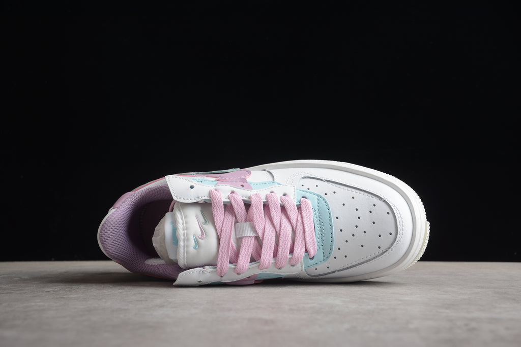 Air Force 1  – Blanco / Rosa / Azul