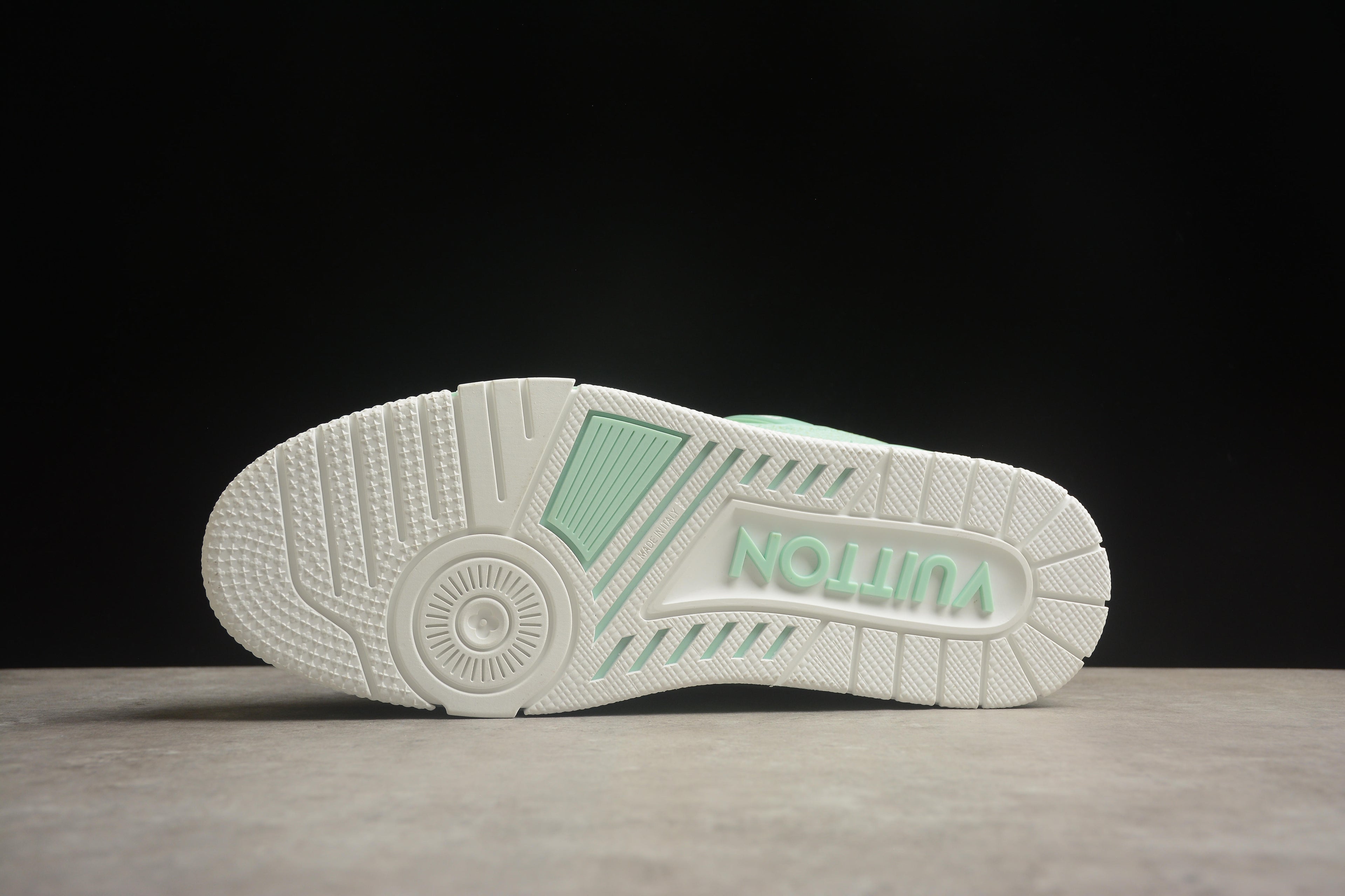 Louis Vuitton Trainer Low – Turquesa