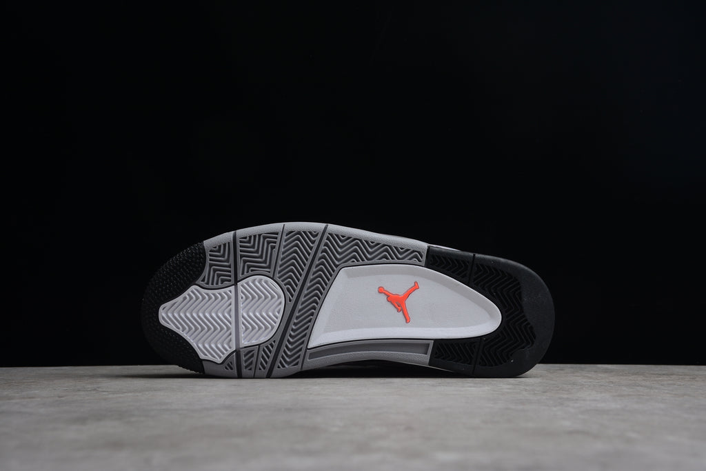 Air Jordan 4 – Lila