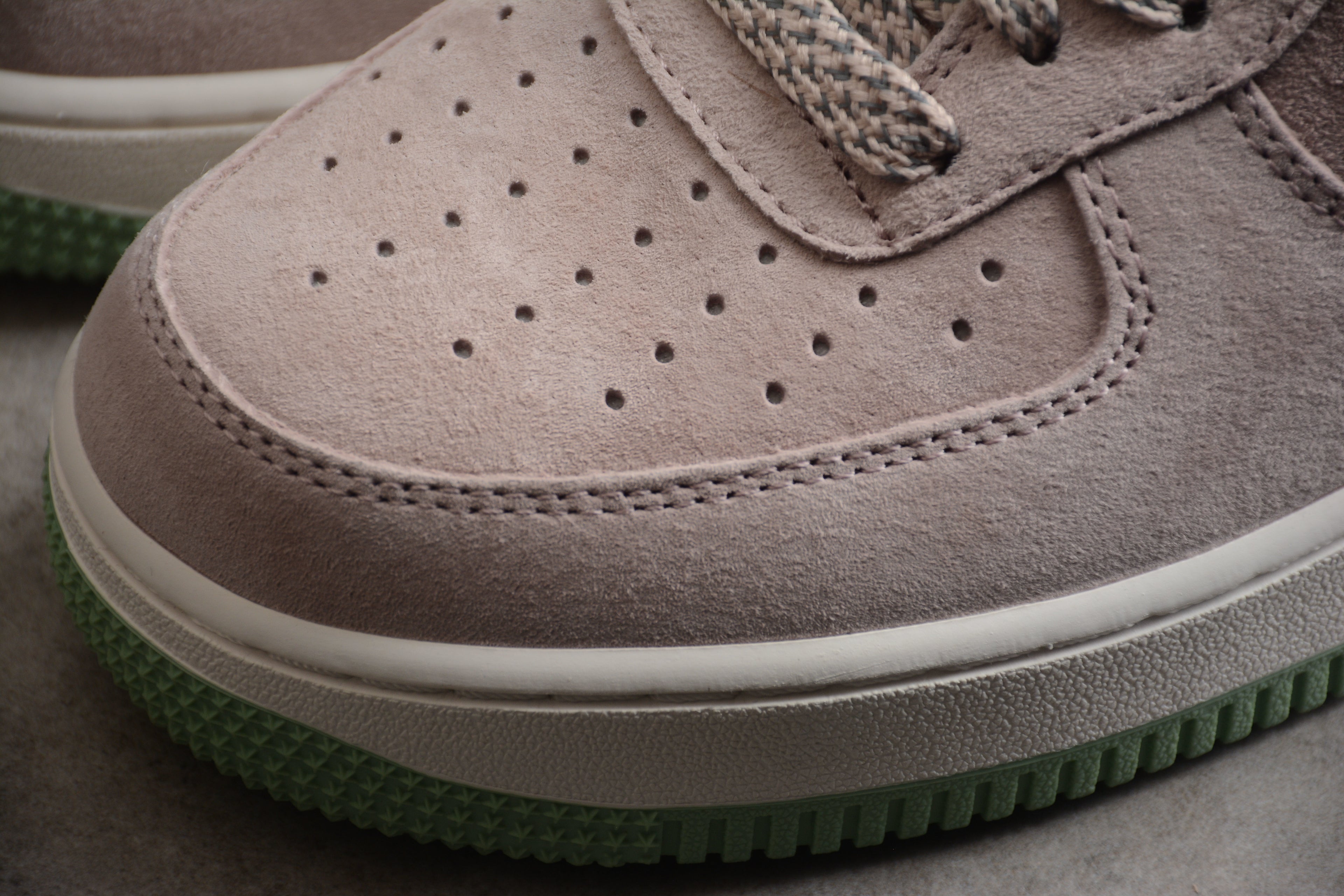 Air Force 1 Low – Lila / Verde