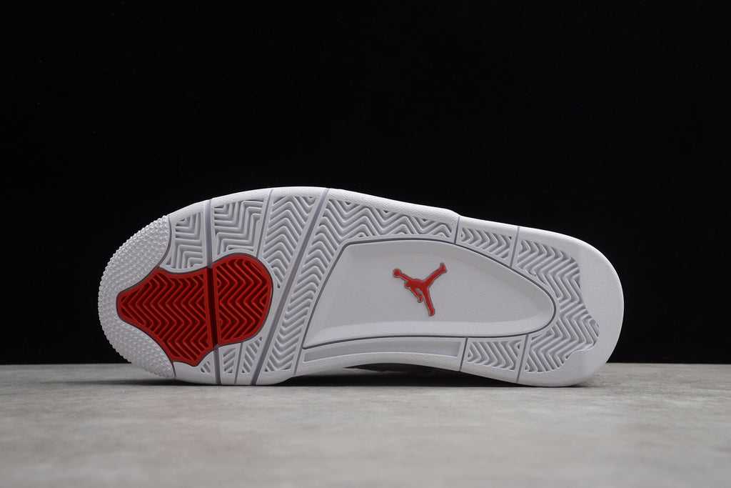 Air Jordan 4 – Blanco / Rojo