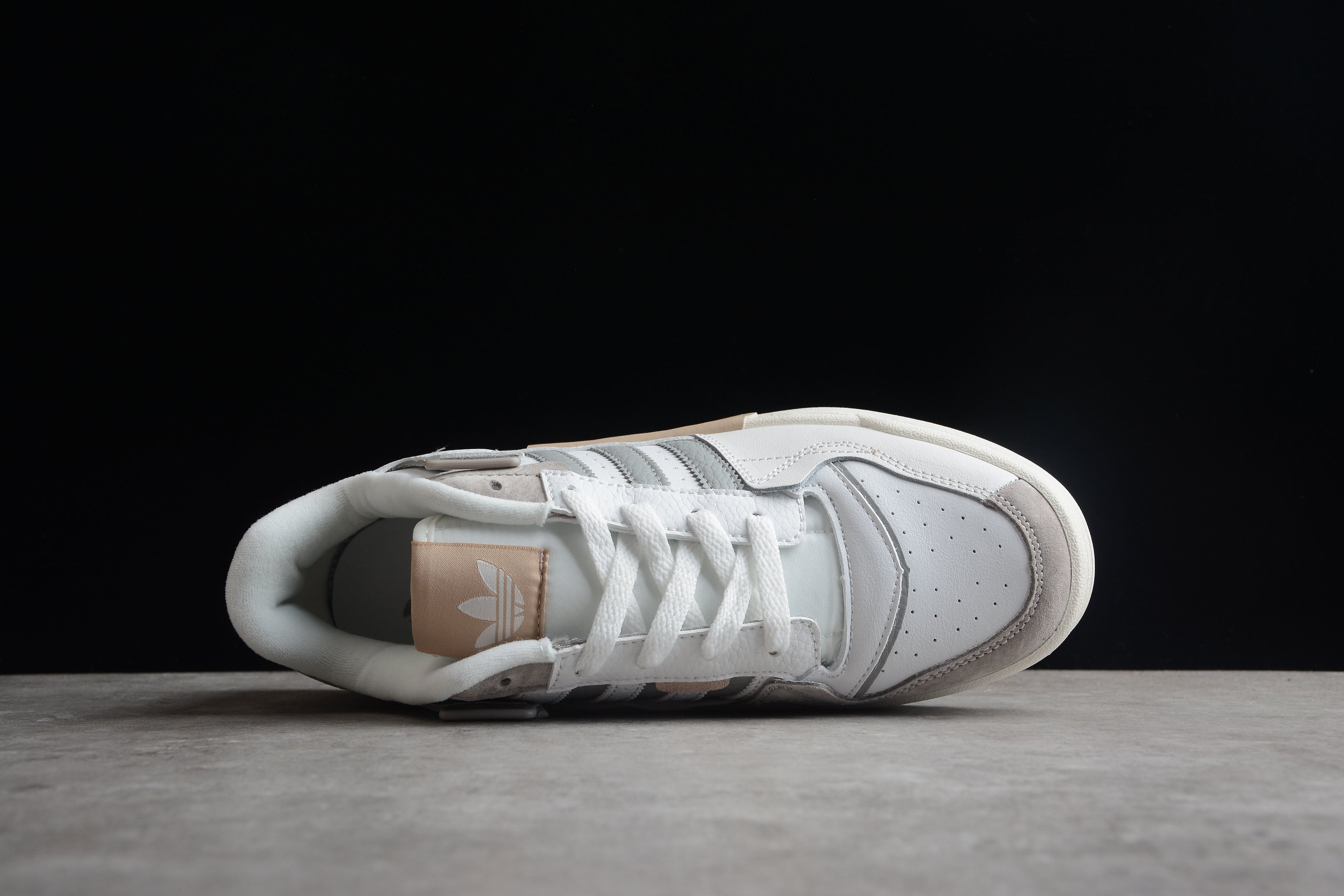 Adidas Forum – Blanco / Gris