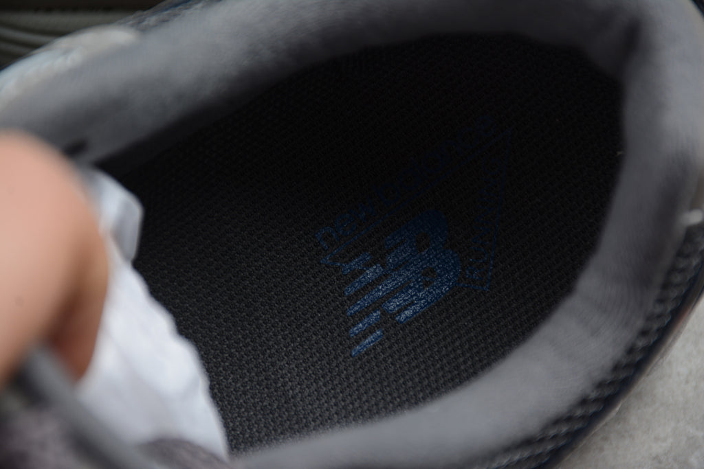 New Balance 2002R – Gris / Beige