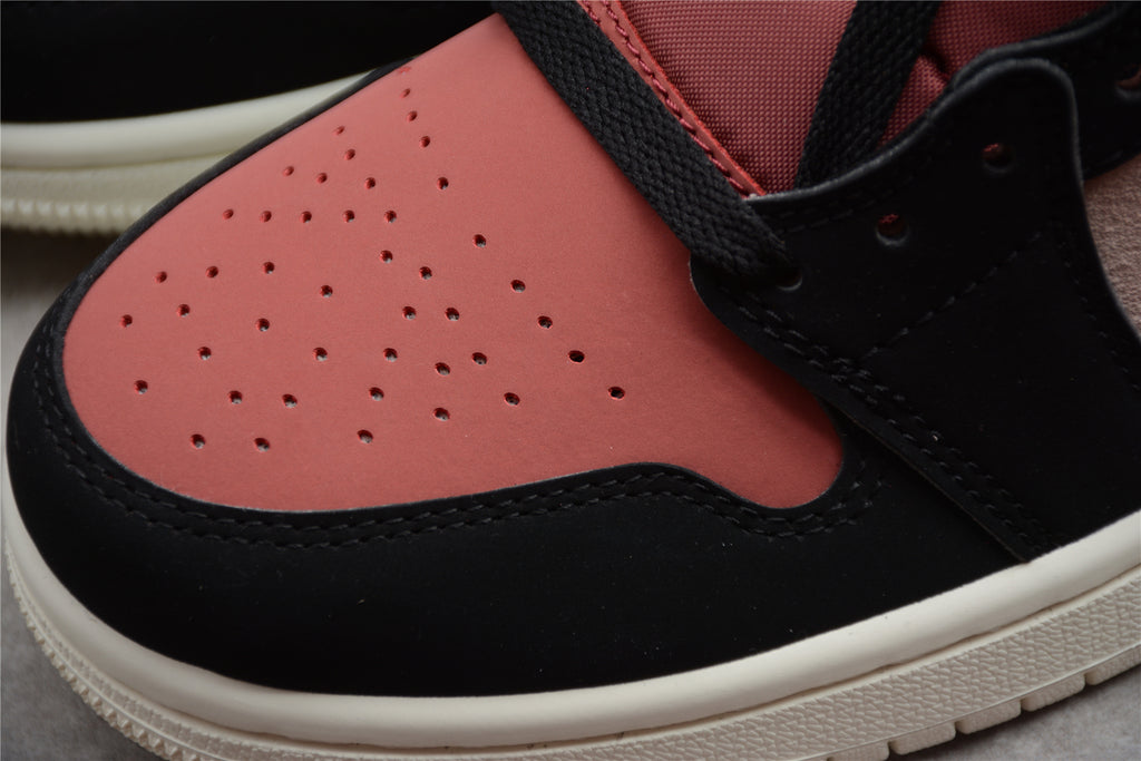 Air Jordan 1 Mid – Negro / Rosa