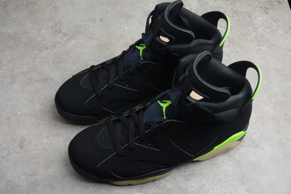 Air Jordan 6 – Negro Fluorescente