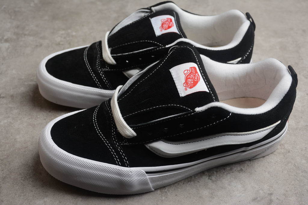 Vans Knu Skool – Negro / Blanco