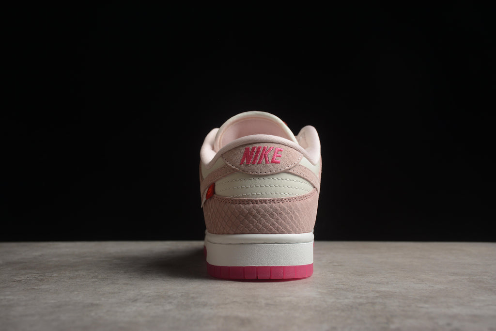 Dunk SB – Rosa / Blanco