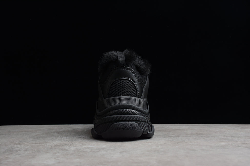 Balenciaga Triple S – Negro