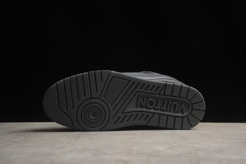 Louis Vuitton Trainer Low – Negro