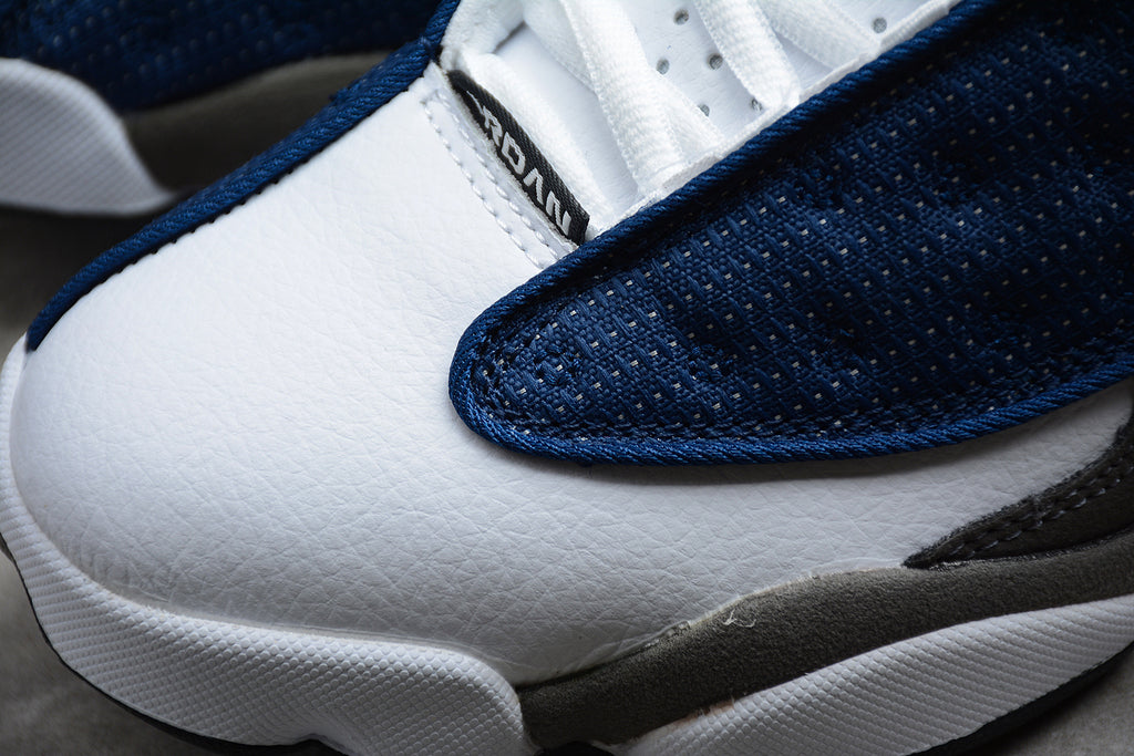 Air Jordan 13 – Azul / Negro / Blanco