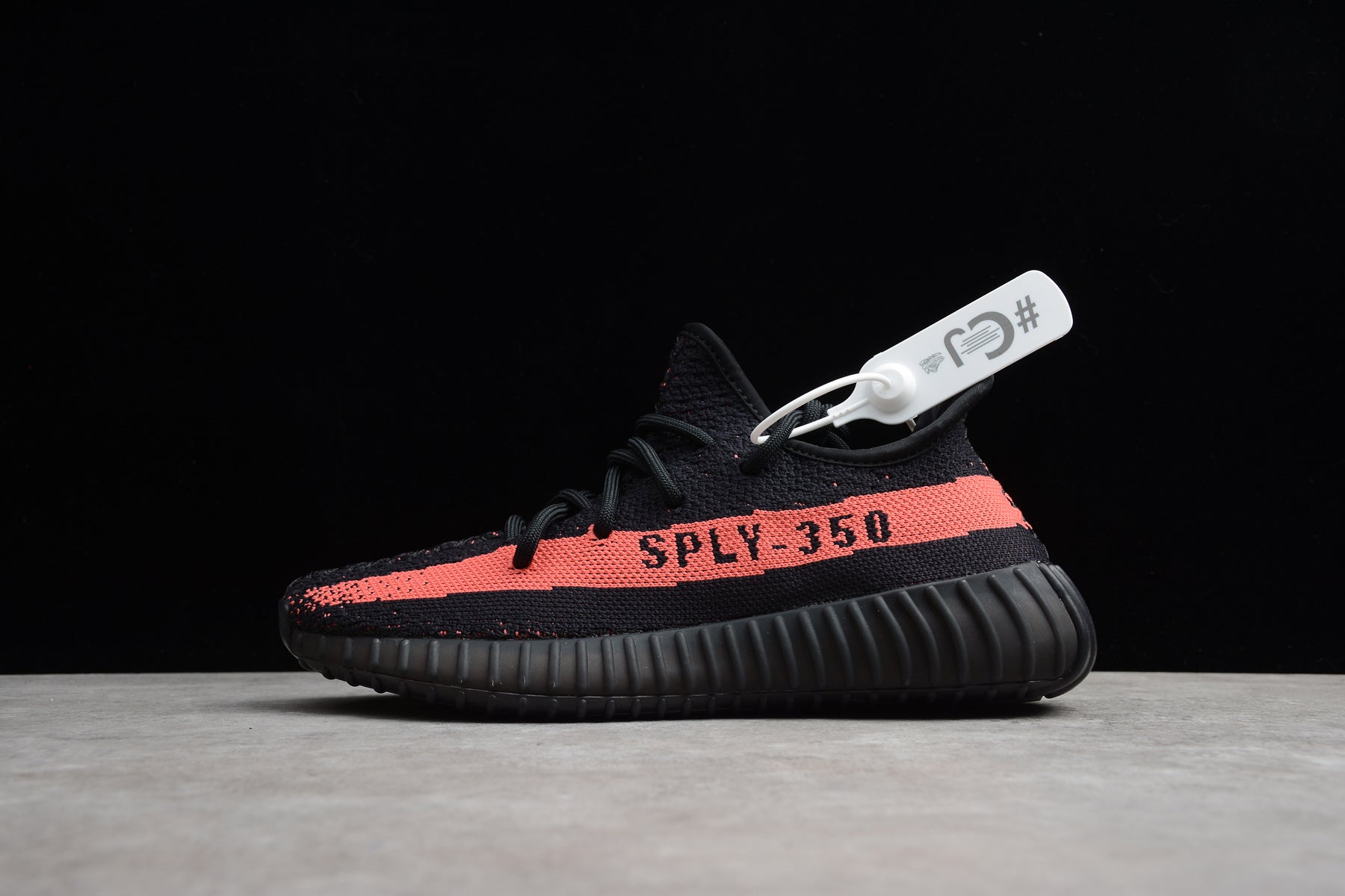 Adidas Yeezy 350 – Negro / Rojo