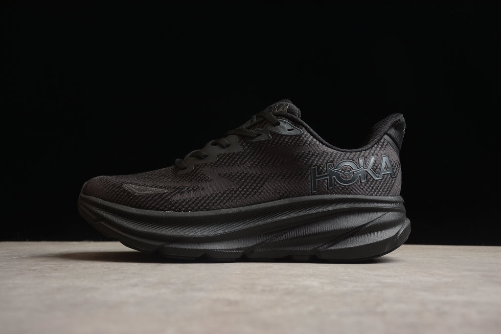 Hoka Clifton 9 – Negro