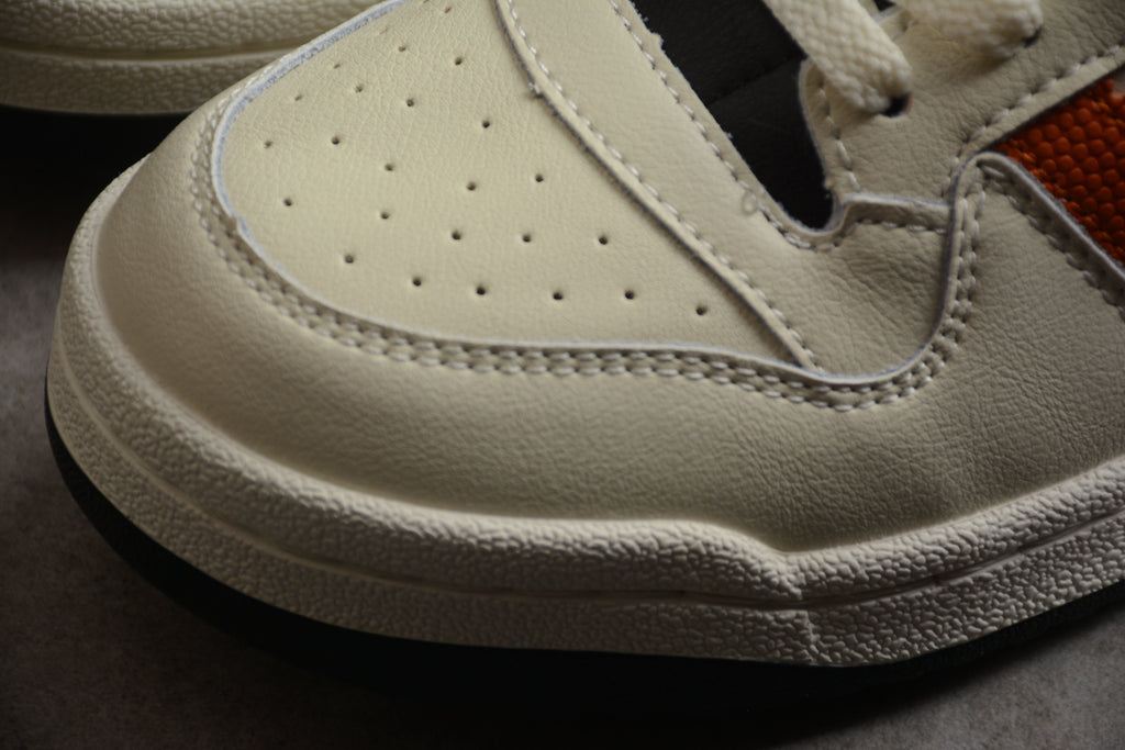 Adidas Forum – Beige / Naranja