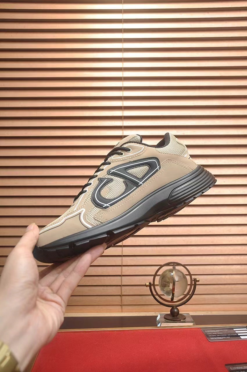 Dior B30 – Marrón / Negro