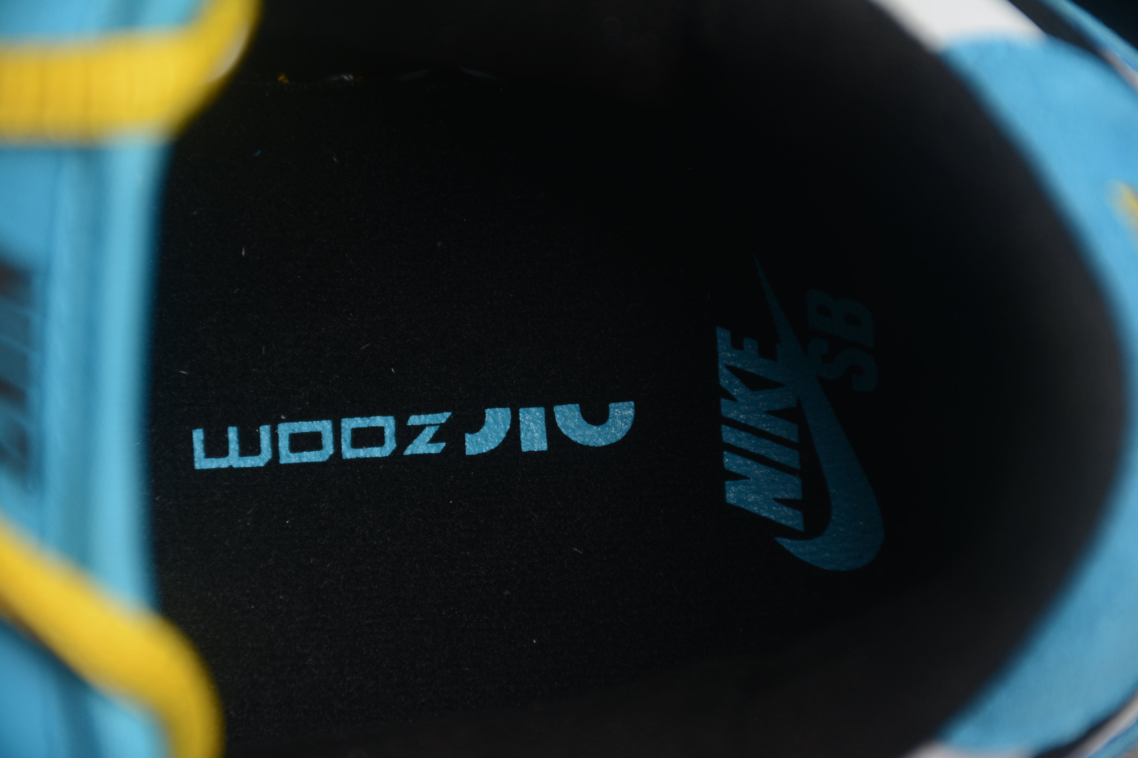 Dunk SB – Azul / Negro